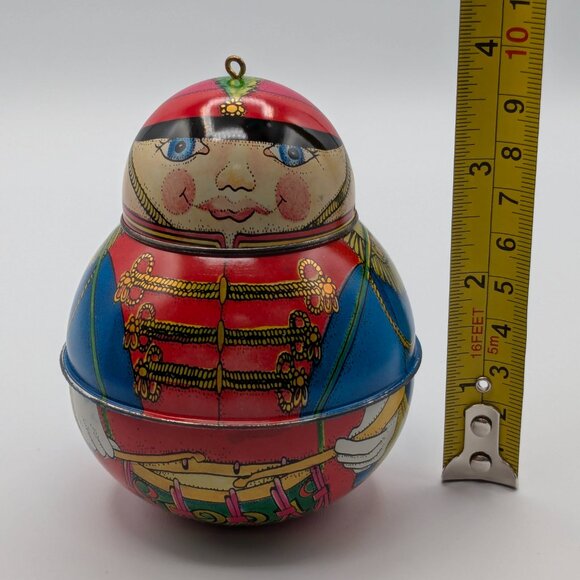 Hallmark Keepsake Jolly Wolly Soldier 1991, Pressed Tin Container Ornament - Picture 10 of 11